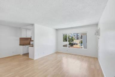 Main picture of 1127 Lillian Way