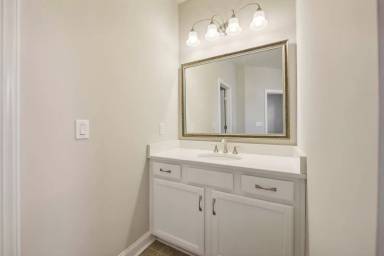 Main picture of 13709 Jacks Ln