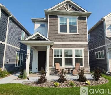 Main picture of 8086 Arrowwood Ln N