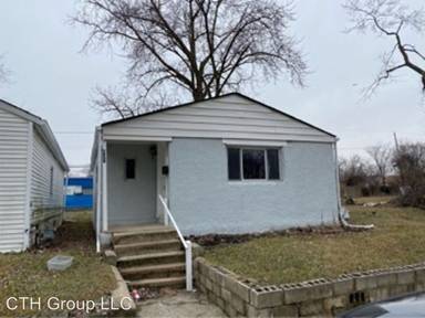 Main picture of 827 Bassett Ave