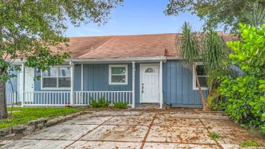 Main picture of 4711 NW 4th Ave
