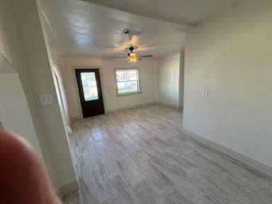 Main picture of 2607 Davis St