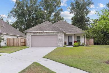 Main picture of 40167 Trace Ave