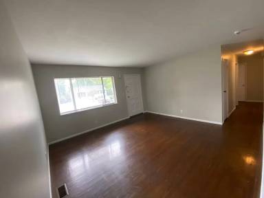 Main picture of 237 Vanderbilt Dr