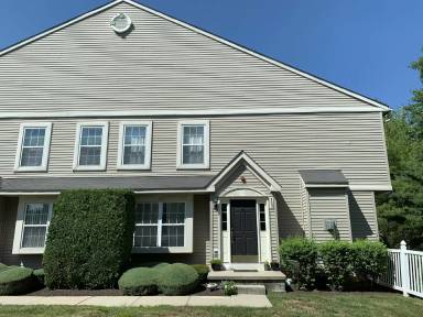 Main picture of 303 Black Walnut Dr