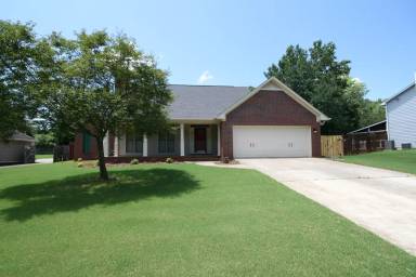 Main picture of 151 Mill Creek Xing