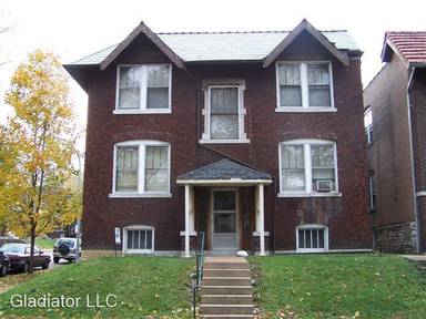 Main picture of 3702 Meramec St