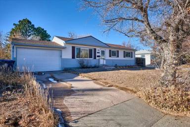 Main picture of 704 Madison Ave