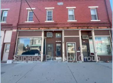 Main picture of 121 N High St