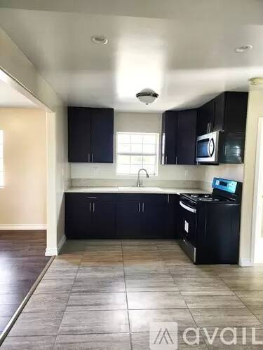 Main picture of 8452 California Ave