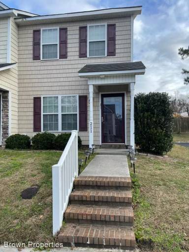 Main picture of 27 E Doris Ave
