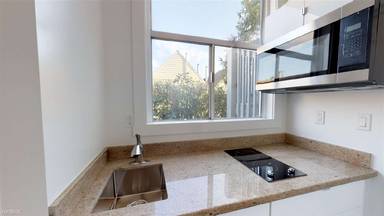 Main picture of 2095 Fulton St