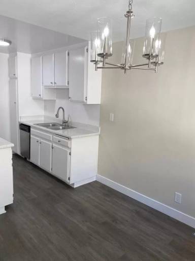 Main picture of 20258 Roscoe Blvd