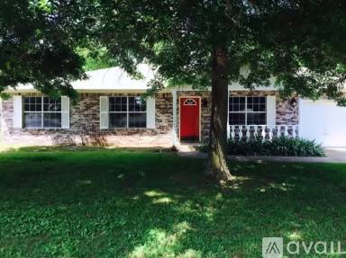 Main picture of 2762 E Travis St