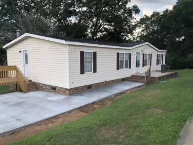 Main picture of 302 W B Ave