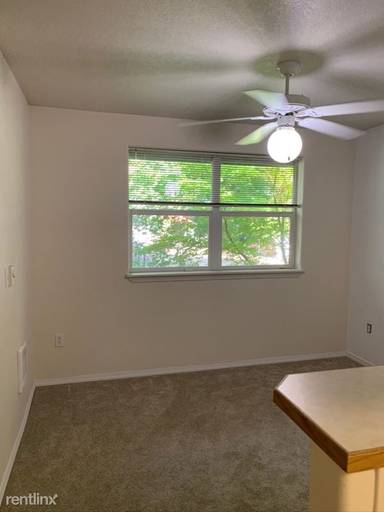 Main picture of 4694 W Powell Blvd