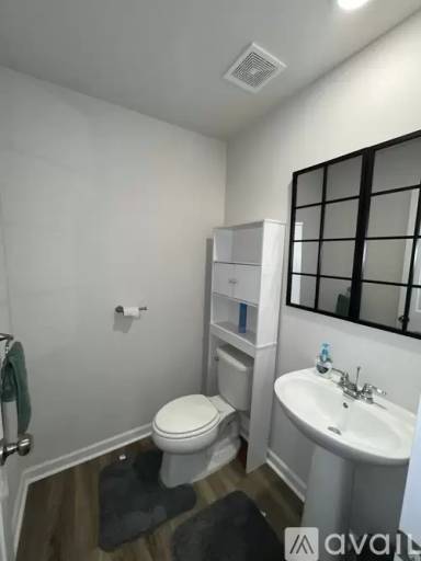 Main picture of 6201 Portsman Ln