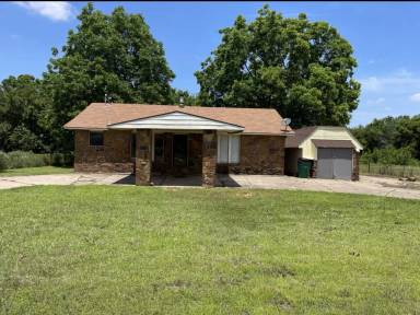 Main picture of 4113 W 61st St