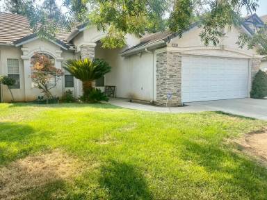 Main picture of 9869 N Woodrow Ave