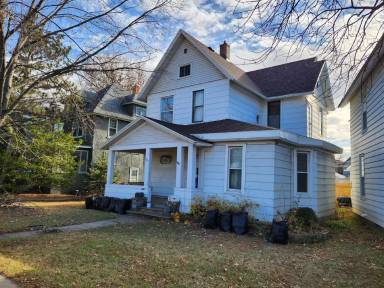 Main picture of 527 W Broadway St