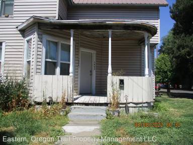 Main picture of 1405 N Ave