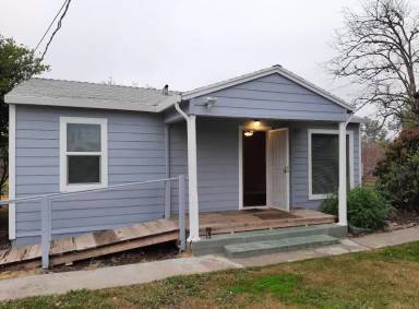 Main picture of 2447 Snyder Ln