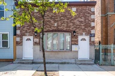 Main picture of 2135 W 19th St