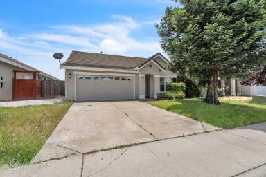 Main picture of 16 Beaucanon Ct