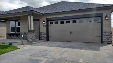 Main picture of 3403 N McMullen Dr