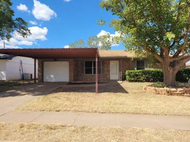 Main picture of 712 11th St