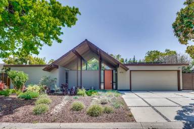 Main picture of 1674 Clay Dr
