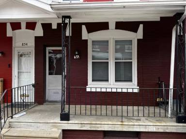 Main picture of 856 N Moss St