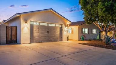 Main picture of 2530 N 68th Pl