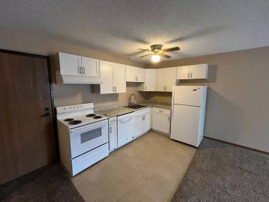 Main picture of 924 4th St SW