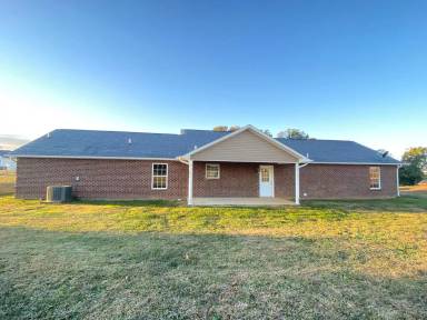 Main picture of 1937 Kaylee Dr