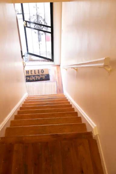 Main picture of 578 Lexington Ave