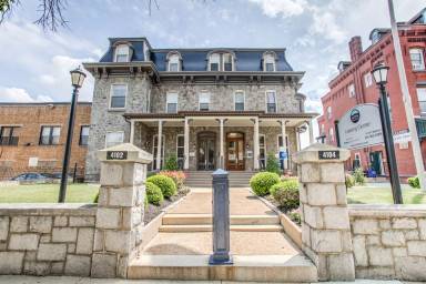 Main picture of 4102 Walnut St
