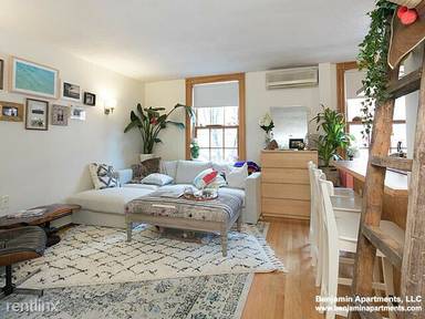 Main picture of 61 Anderson St