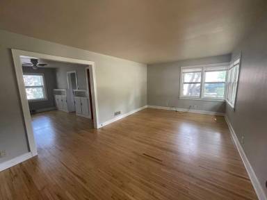 Main picture of 110 8th St W