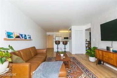 Main picture of 801 South St
