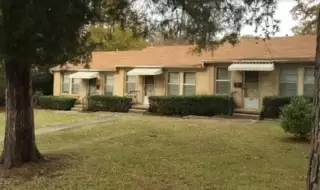 Main picture of 405 E Meredith St