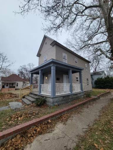 Main picture of 801 S Jackson Ave