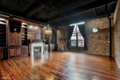 Main picture of 2250 Mary St