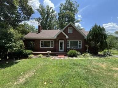 Main picture of 1631 Maple Ave