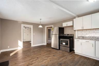Main picture of 1012 Coulter St