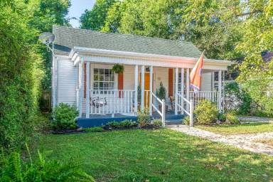 Main picture of 112 DuPont Ave