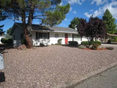 Main picture of 15 Wineglass Dr
