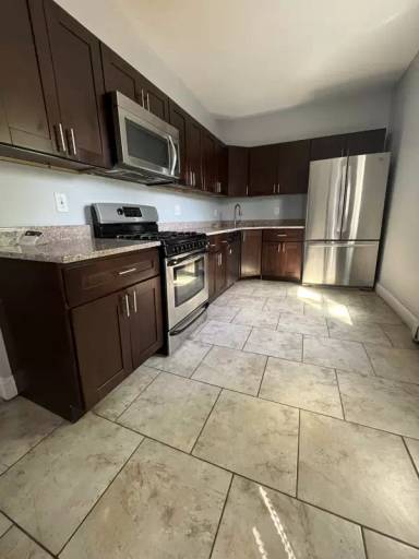 Main picture of 22 Penn St
