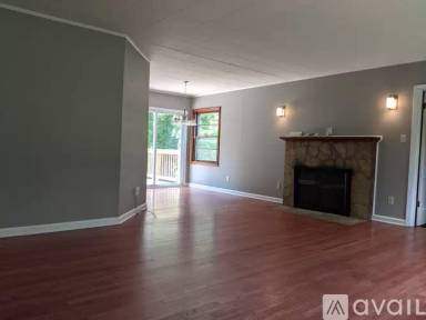 Main picture of 3812 Thrall Rd