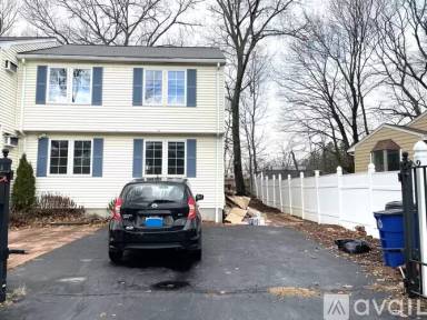 Main picture of 275 Florence Ave